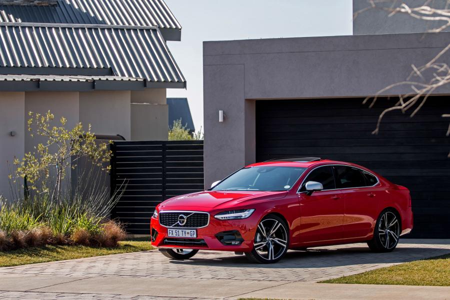  Volvo S90 D5 R-Design 2017 года  (ZA) (фото 9 из 12)